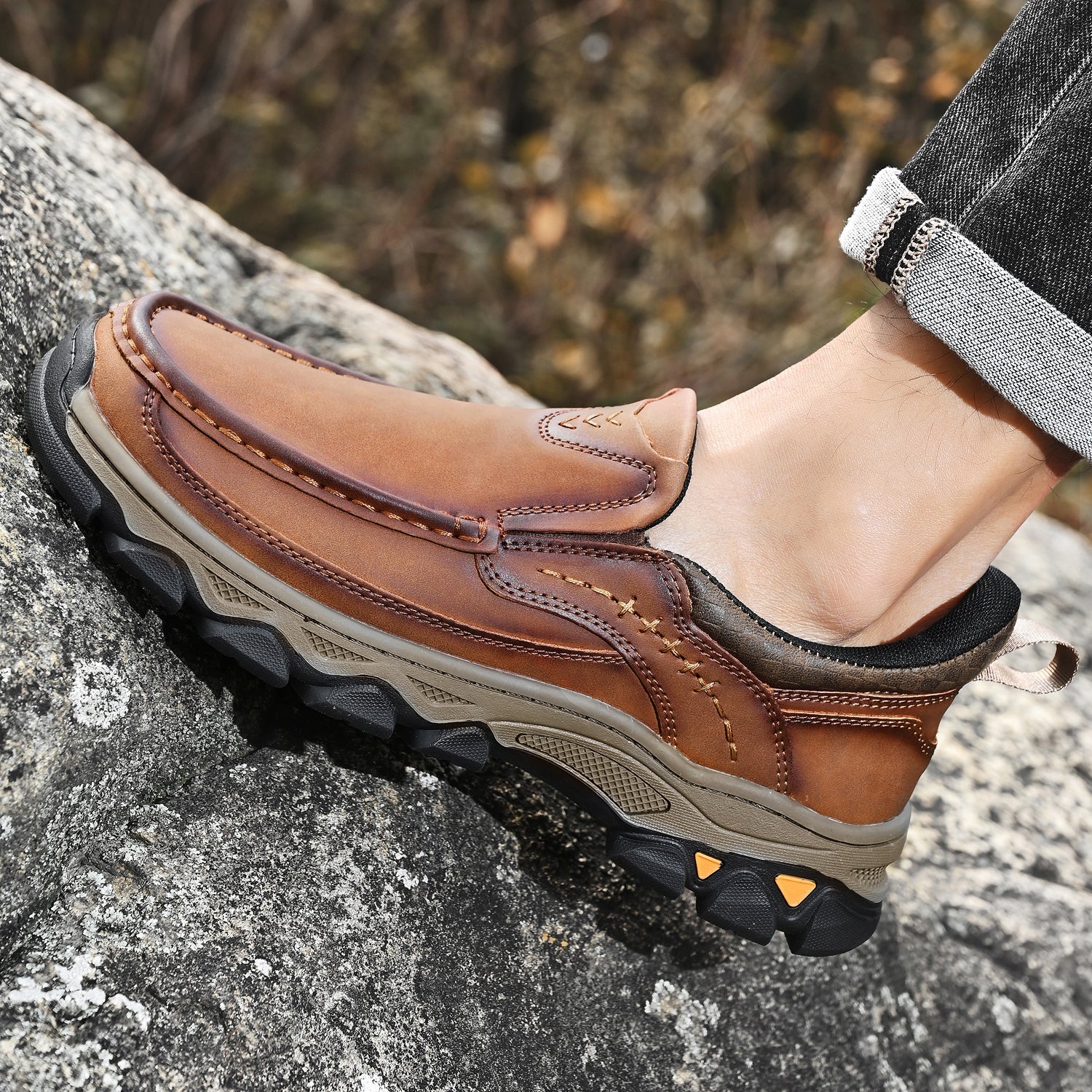 Mens Slip On Casual Outdoor Leather Walking Hiking Shoes V3688