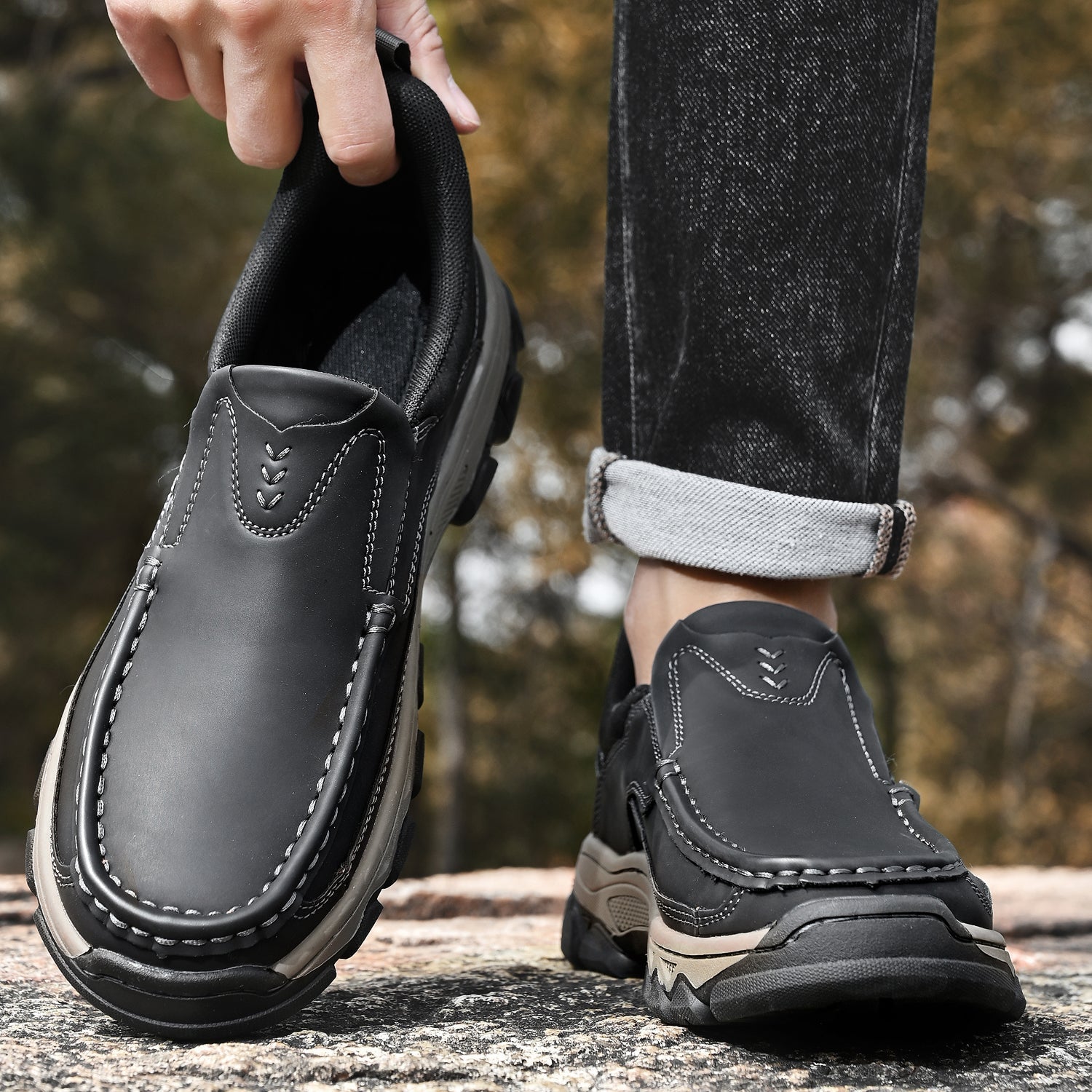 Mens Slip On Casual Outdoor Leather Walking Hiking Shoes V3688