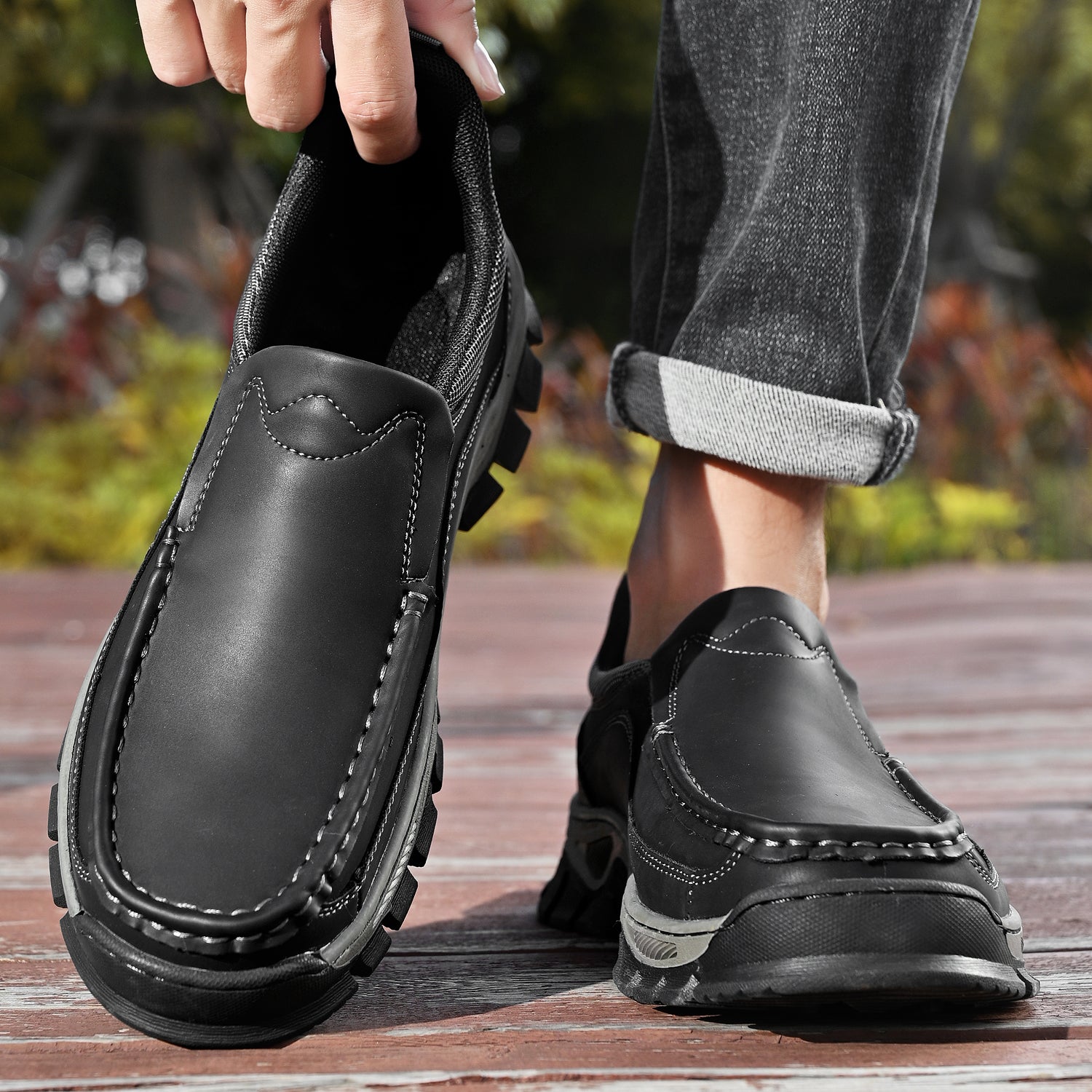 Mens Slip On Casual Outdoor Leather Walking Hiking Shoes V3672/V3673