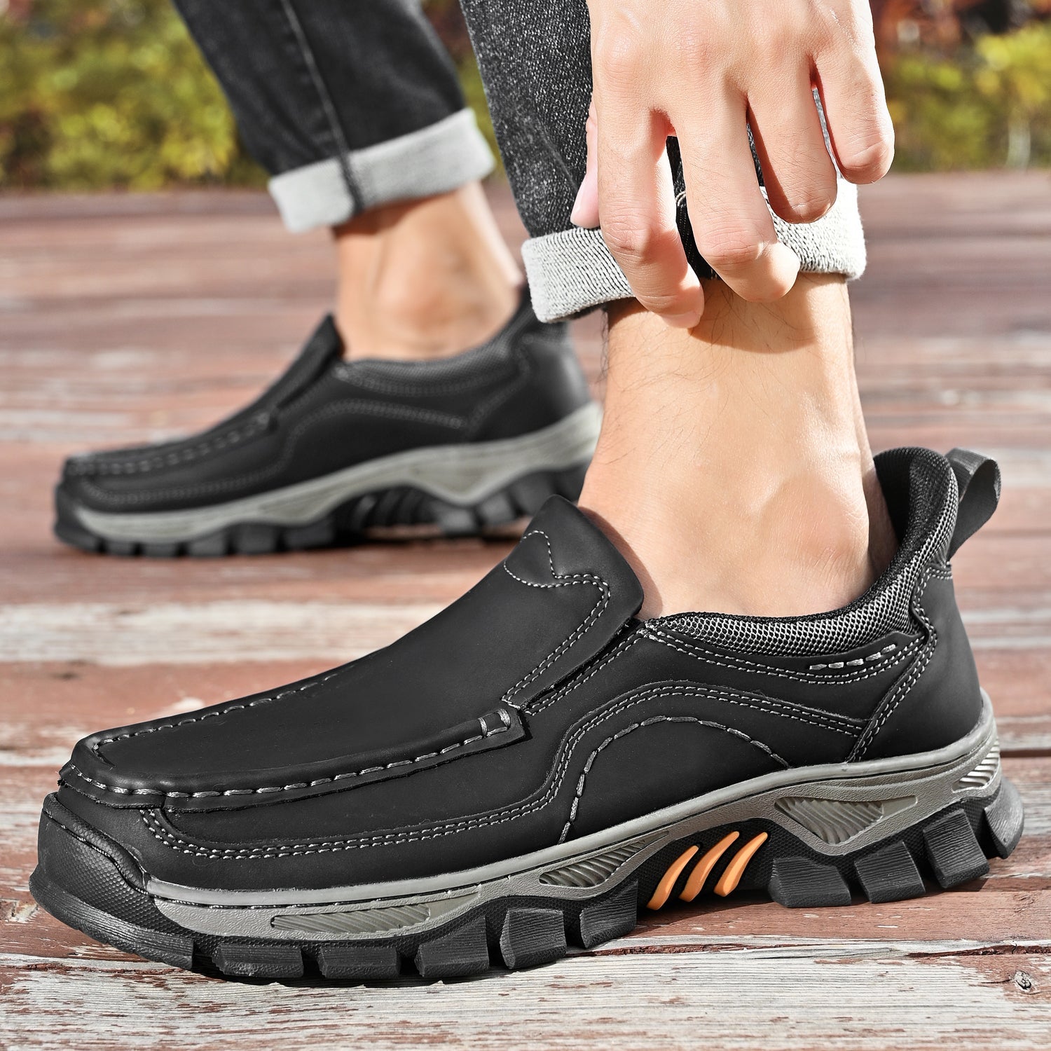 Mens Slip On Casual Outdoor Leather Walking Hiking Shoes V3672/V3673